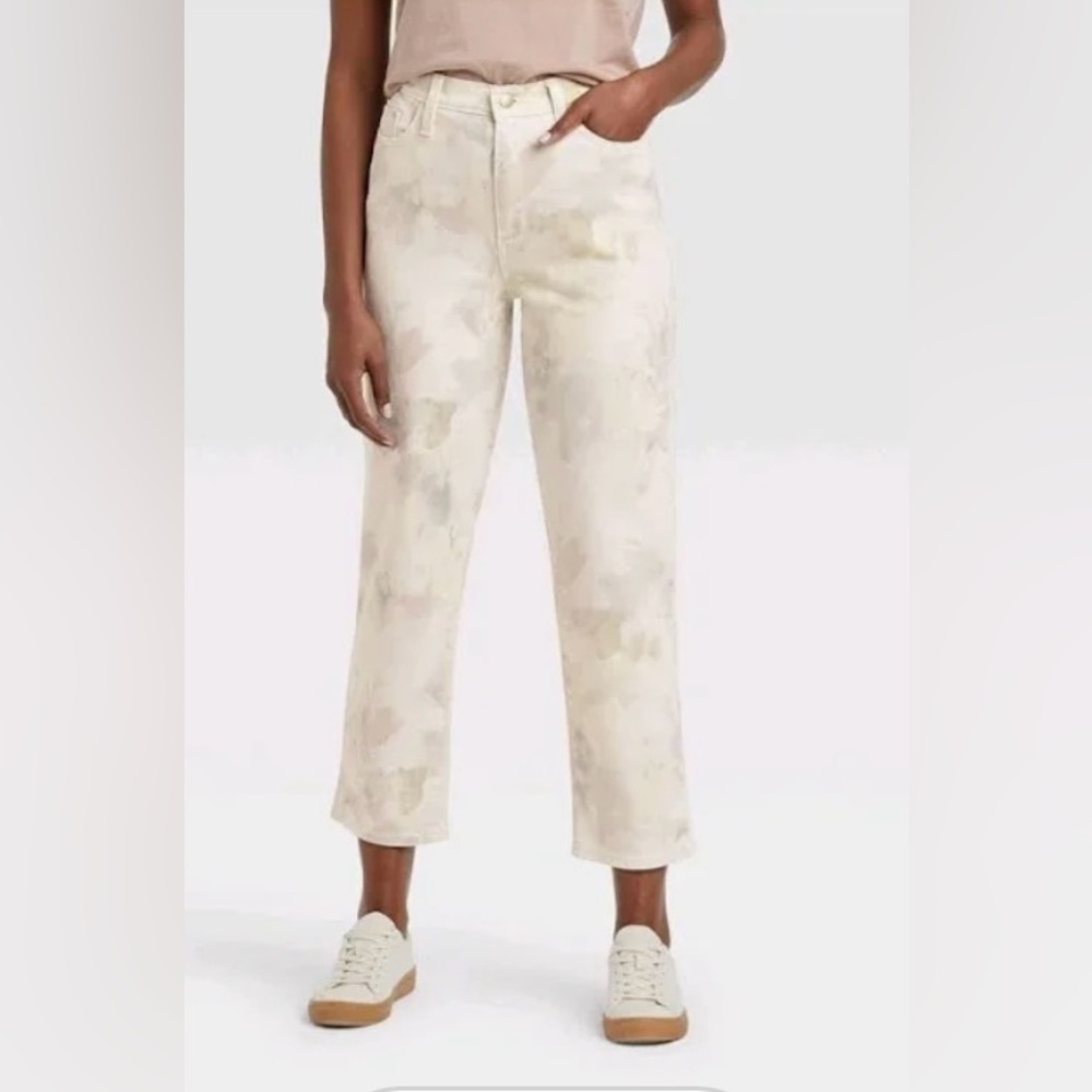 Size 4 NEW w/tags Universal Thread Cream & Pastel Floral Cropped Jeans